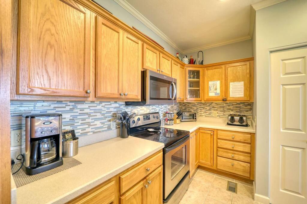 Bucket List Views Sugar Mountain Private Condo - 2Bed, 2Bath, Sleeps 6, Panoramic Views Of Mountains From Large Deck, Short Drive To Shopping, Restaurants, Cafes & Banner Elk Town Exterior photo