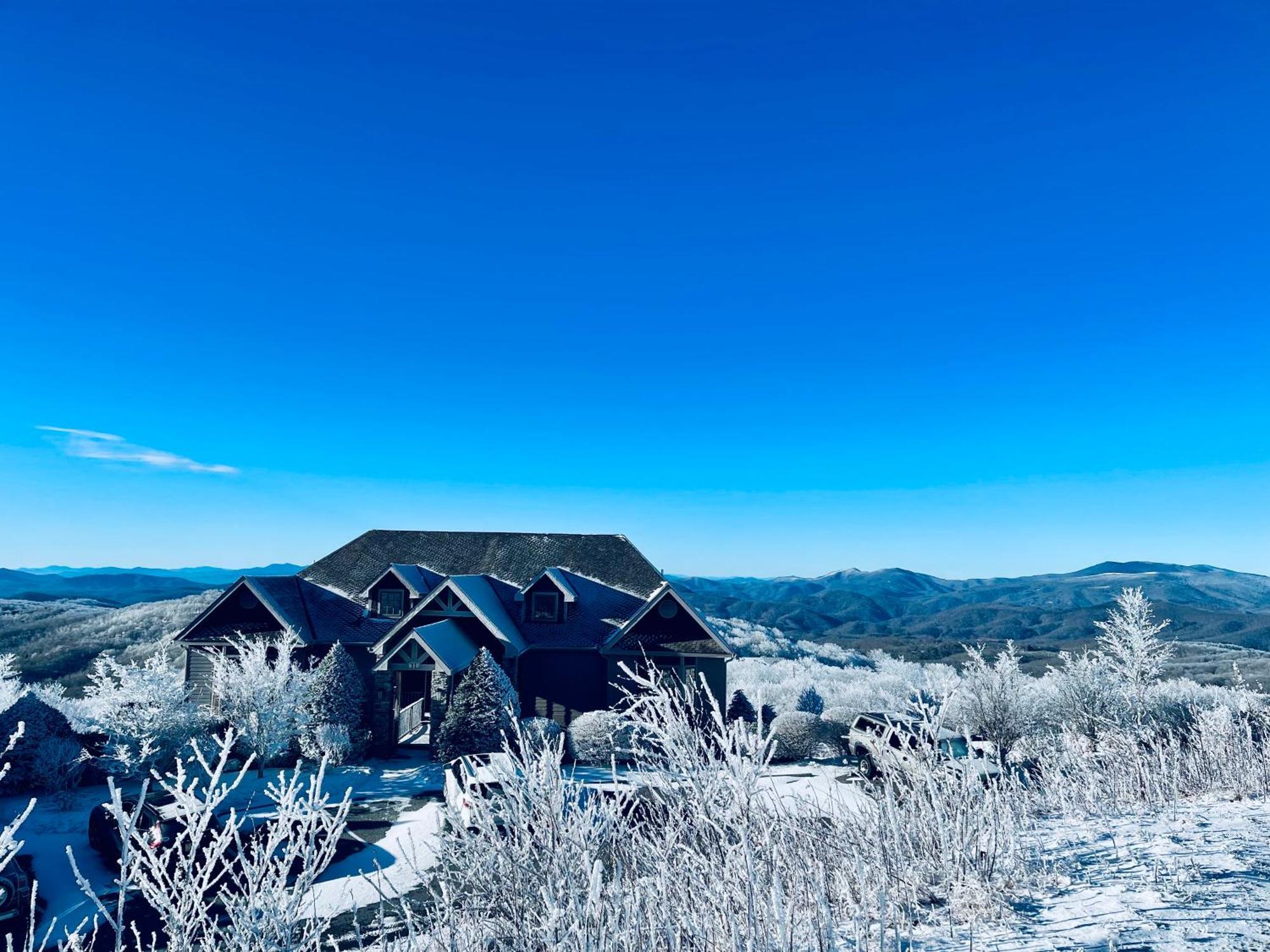 Bucket List Views Sugar Mountain Private Condo - 2Bed, 2Bath, Sleeps 6, Panoramic Views Of Mountains From Large Deck, Short Drive To Shopping, Restaurants, Cafes & Banner Elk Town Exterior photo